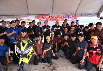 นายยศพล เวณุโกเศศ เลขาธิการคณะกรรมการการอาชีวศึกษา ลงพื้นที่ติดตามการทำงานของทีมอาชีวะจิตอาสา Fix It Center ที่ช่วยฟื้นฟูผู้ประสบอุทกภัยในพื้นที่หาดใหญ่